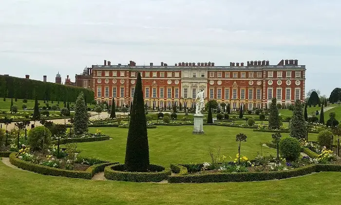 Hampton Court Palace